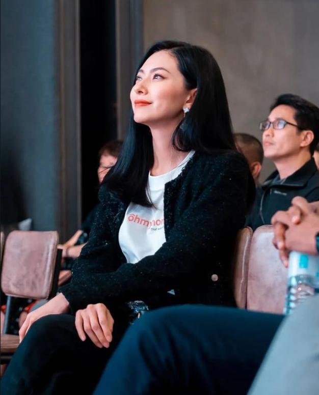 令向太恐慌的黄婉佩：弃亿万富豪狂追向佐，若上位成功，向太凄凉