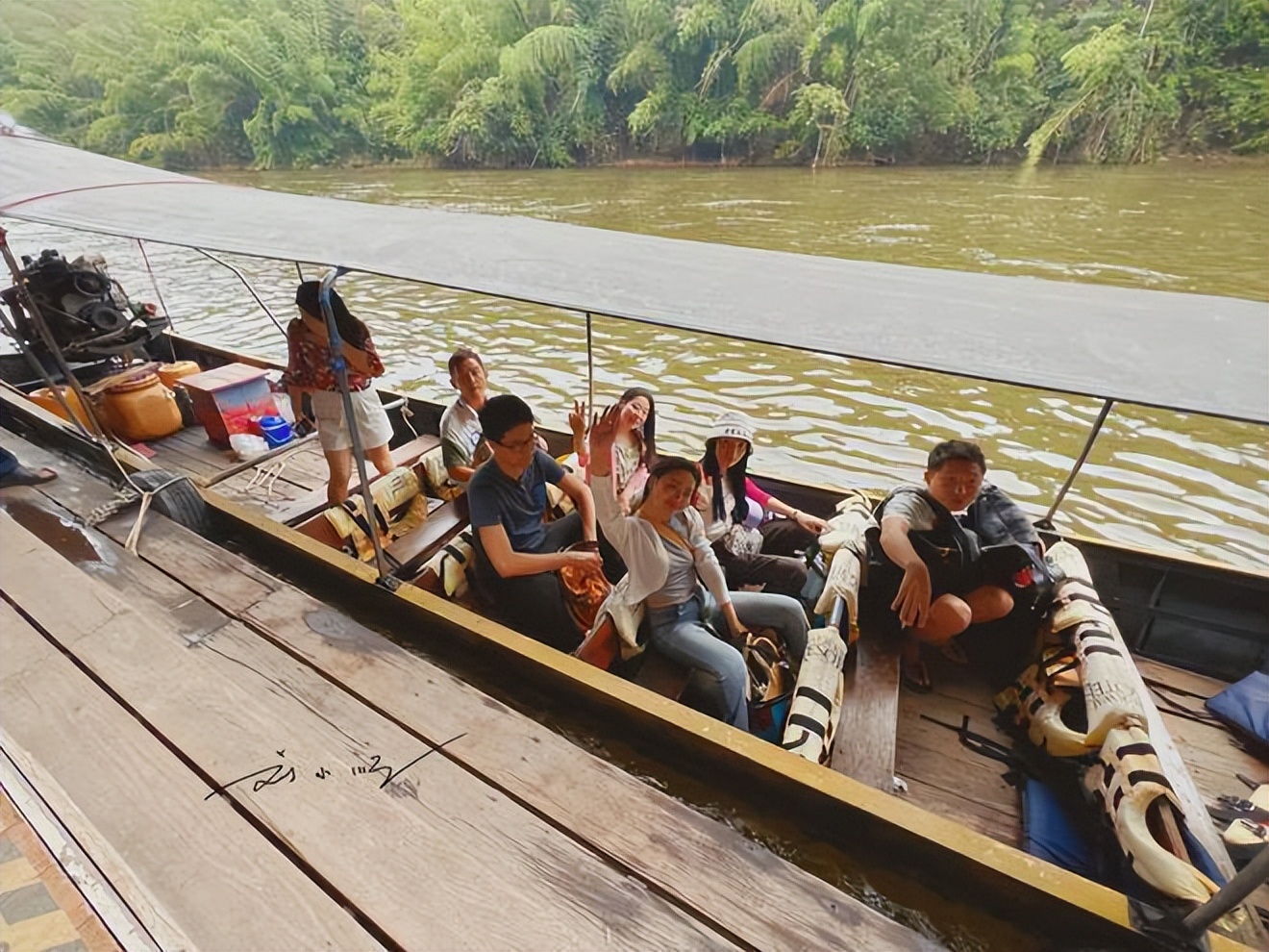 泰国北碧府桂河竹筏酒店,泰国北碧府附近酒店