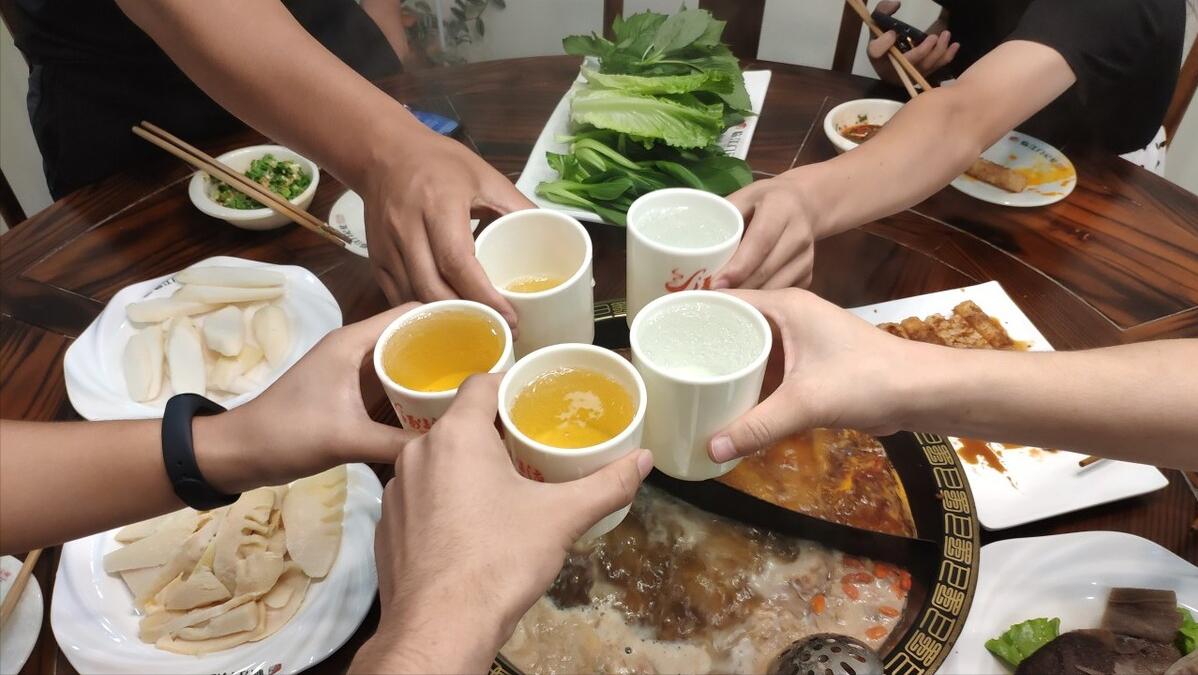 为什么高尿酸不建议吃非布司他,尿酸高伤害哪些内脏