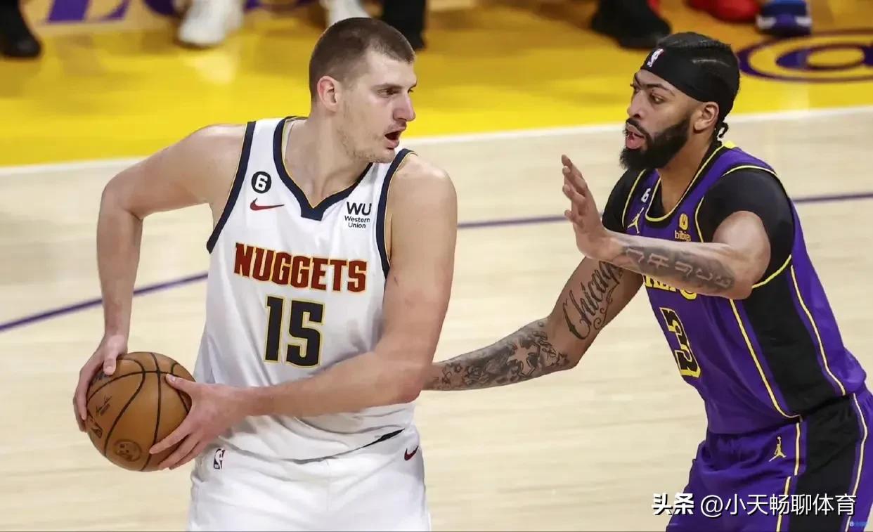 布克荣登总决赛,布克成为本季联盟第一名