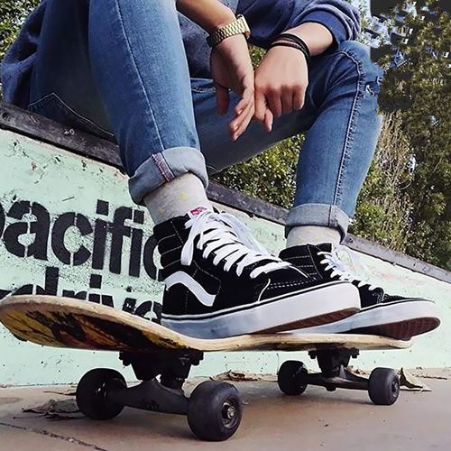 vans从巅峰到谷底,vans倒闭款