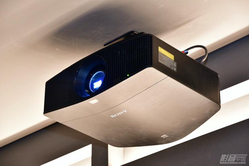 【店访】定制影院、Hi-Fi欣赏,索尼投影来助力走访青岛中正铭远展厅