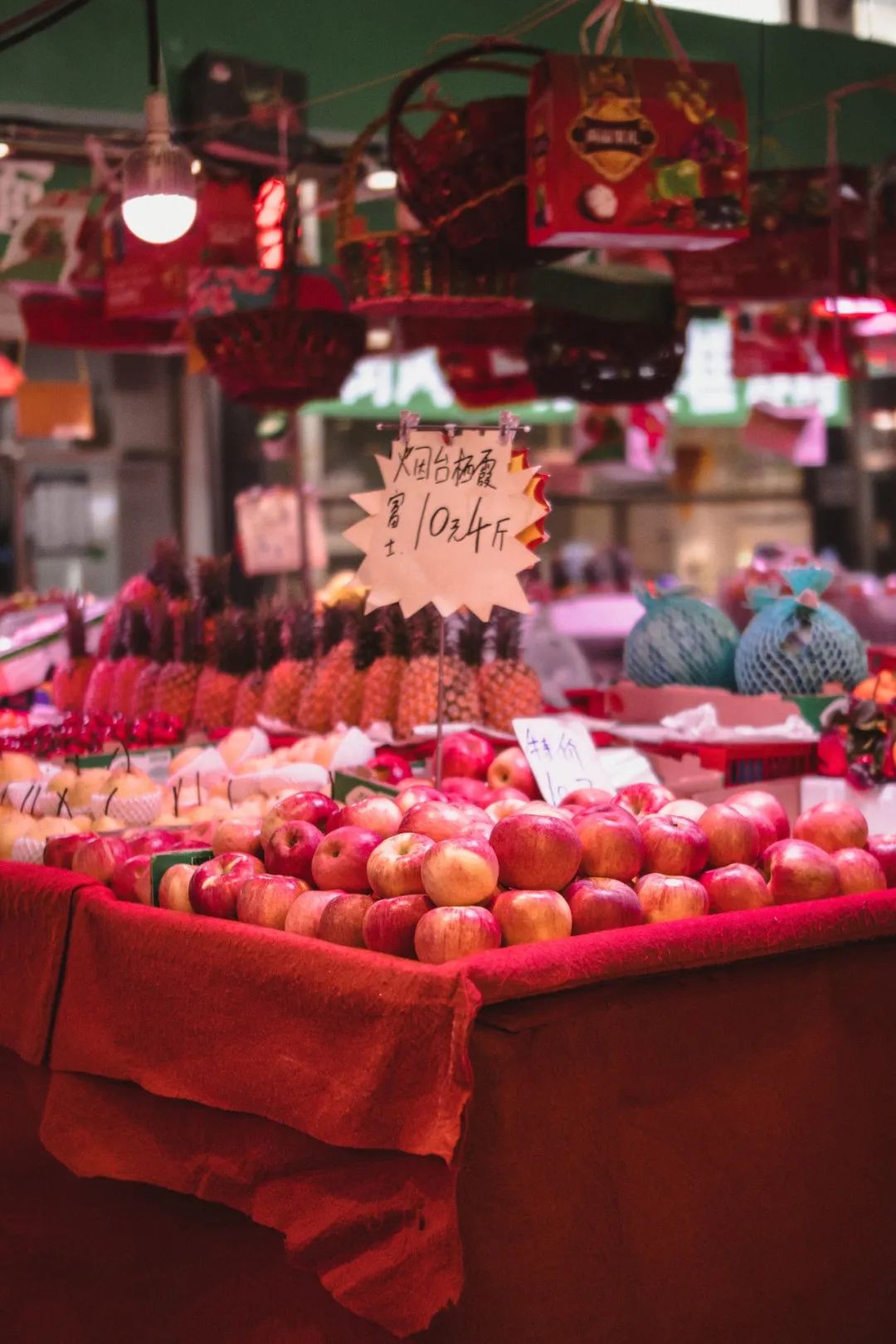 年轻人争相打卡的网红店,隐藏在菜市场中的网红店