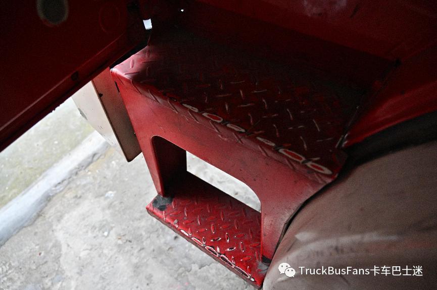 红色战车老消防车,红色北奔消防车