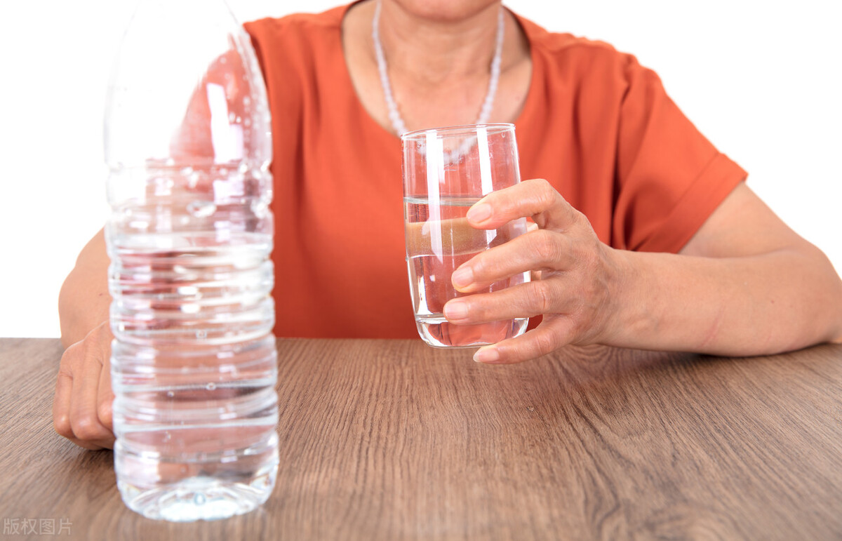 便秘怎么办食用6款食物可缓解,便秘吃什么食物效果堪比泻药