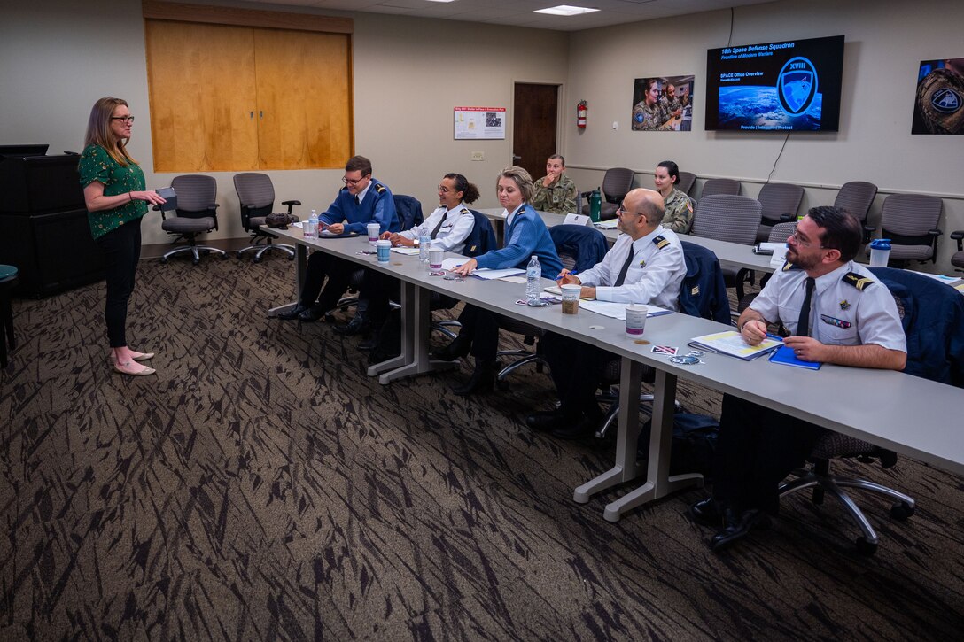 美军权威网址,美军公开的照片