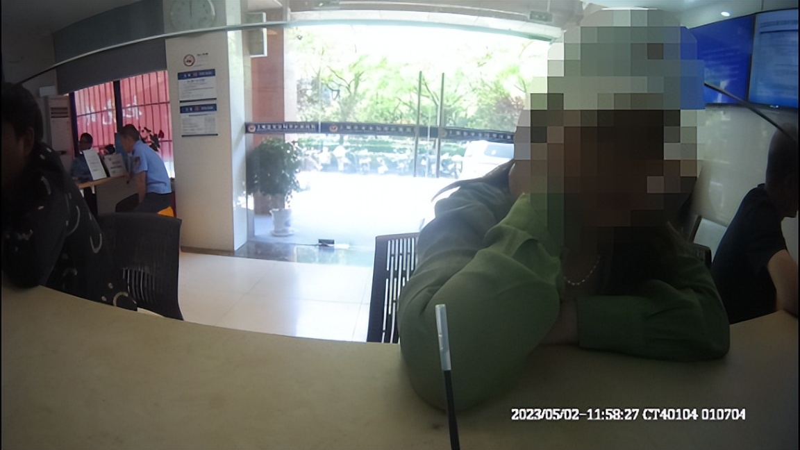 女子竟给*子骗**打掩护，民警灵魂发问：骗你的人会承认自己是*子骗**吗？