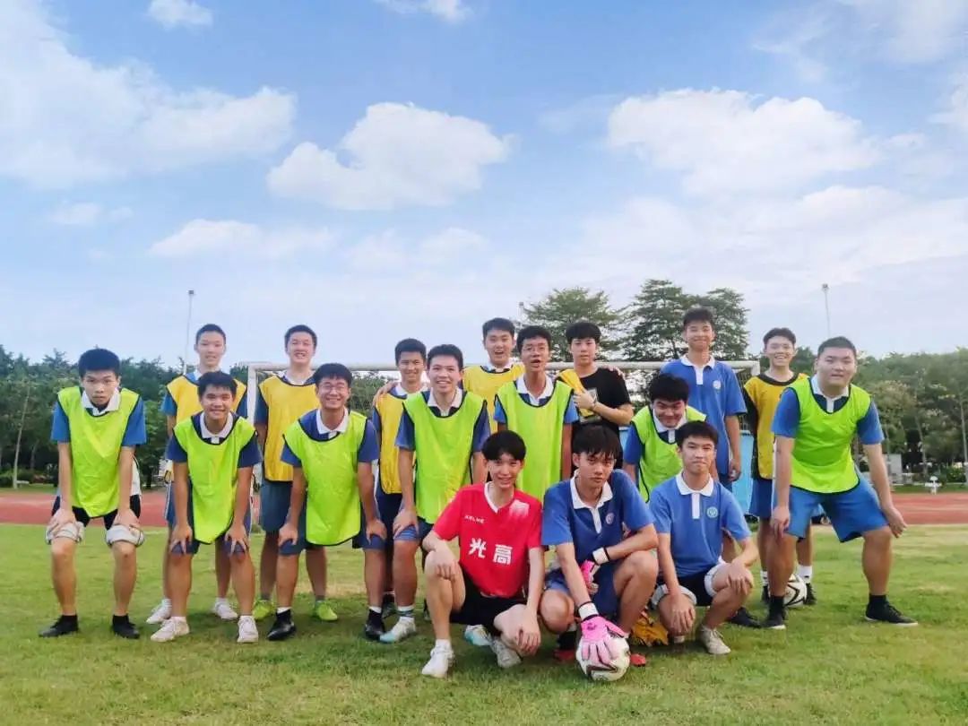 中考志愿普高能报几个学校,中考填报志愿热门专业