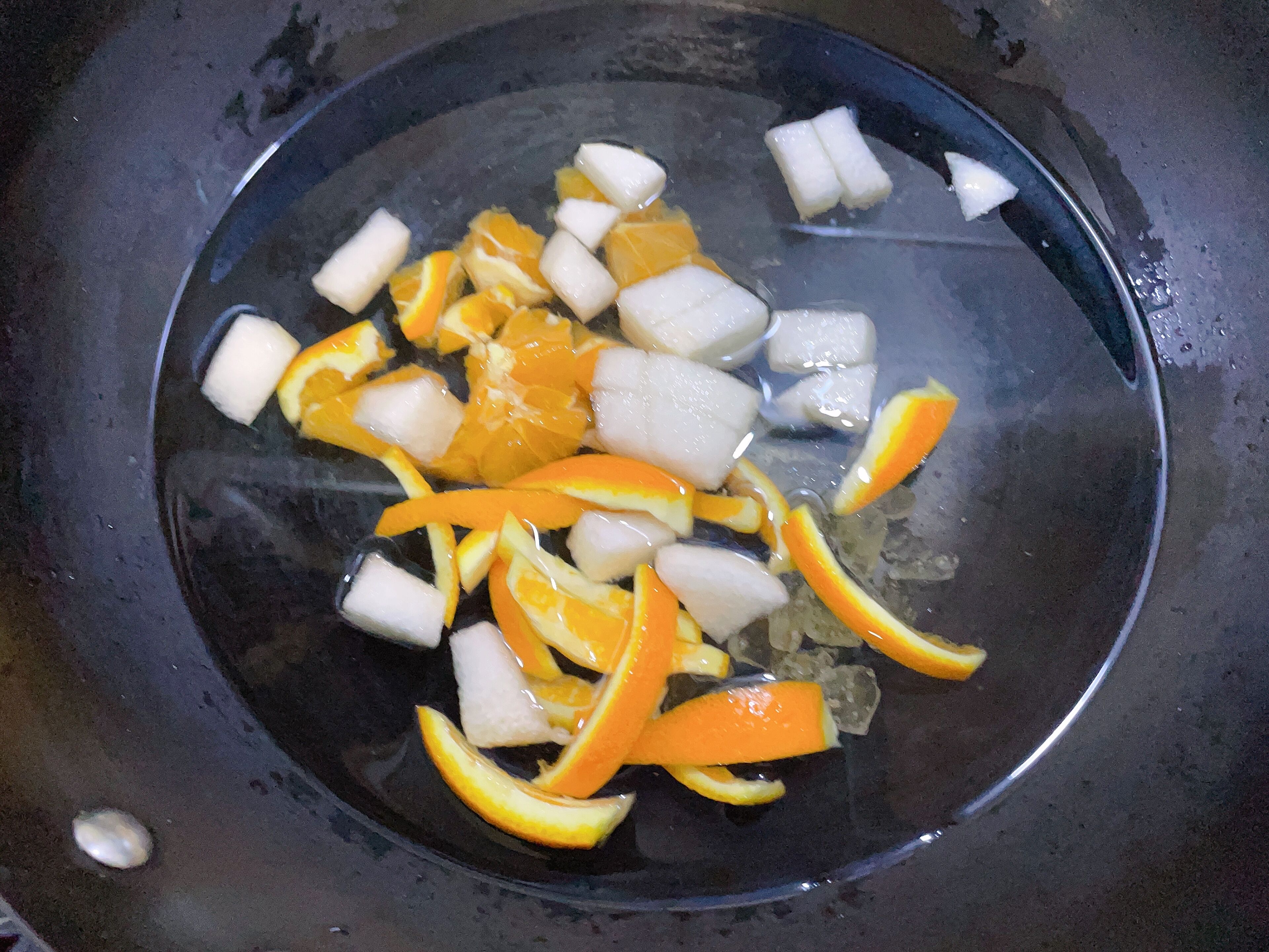 喉咙疼得像吞刀子吃哪种止疼药,喉咙痛像吞刀片吃什么药最有用啊