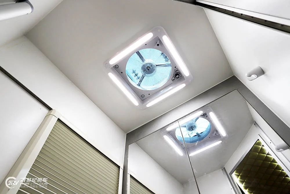 菲天房车混动一号配置,菲天一号混动轻卡房车