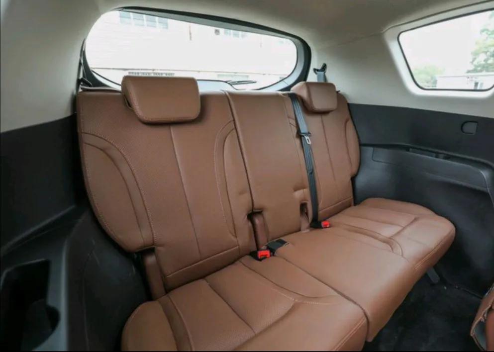 如果车友们喜欢MPV建议看看这款车省油还舒适海马7X