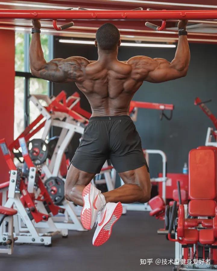 学会3个健身方法一个月练出肌肉,新手健身怎么练基础肌肉动作