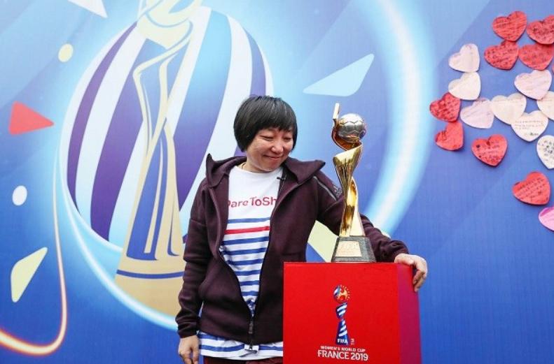 孙雯年轻照,中国足球孙雯