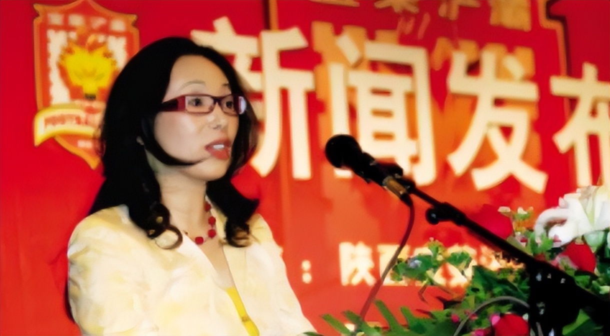 女富豪戴秀丽离婚前夫厌倦奢侈,黑龙江首富戴秀丽年轻照片