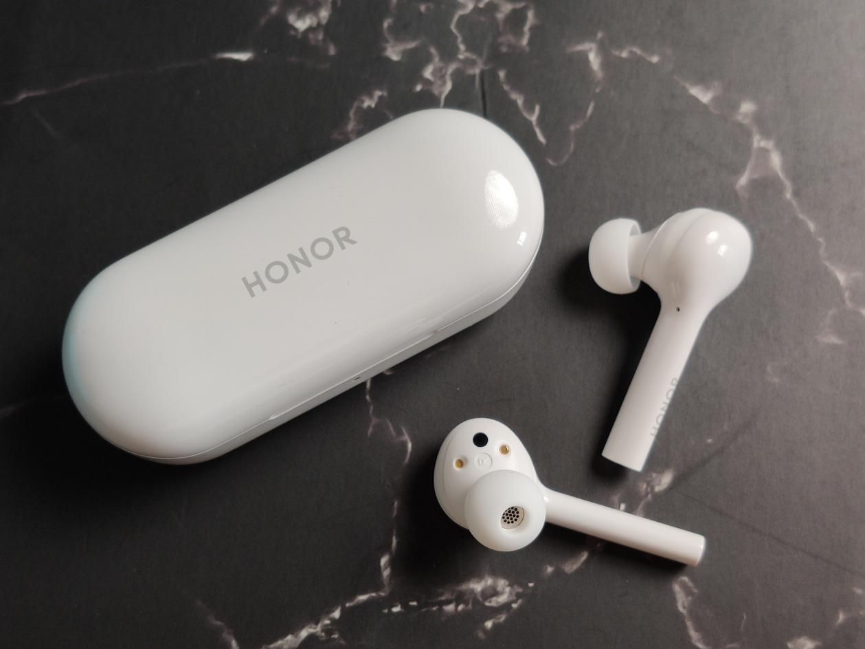 蓝牙耳机用什么牌子的比较好,好用的蓝牙耳机哪款比较好