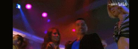 美胸女子怎样发动机