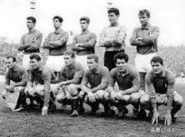 曾经的男模军团，意大利世界杯球服变革