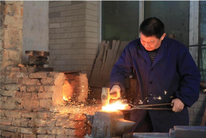 现代工艺铸剑能砍断古代的剑吗,铸剑师重现十大名剑