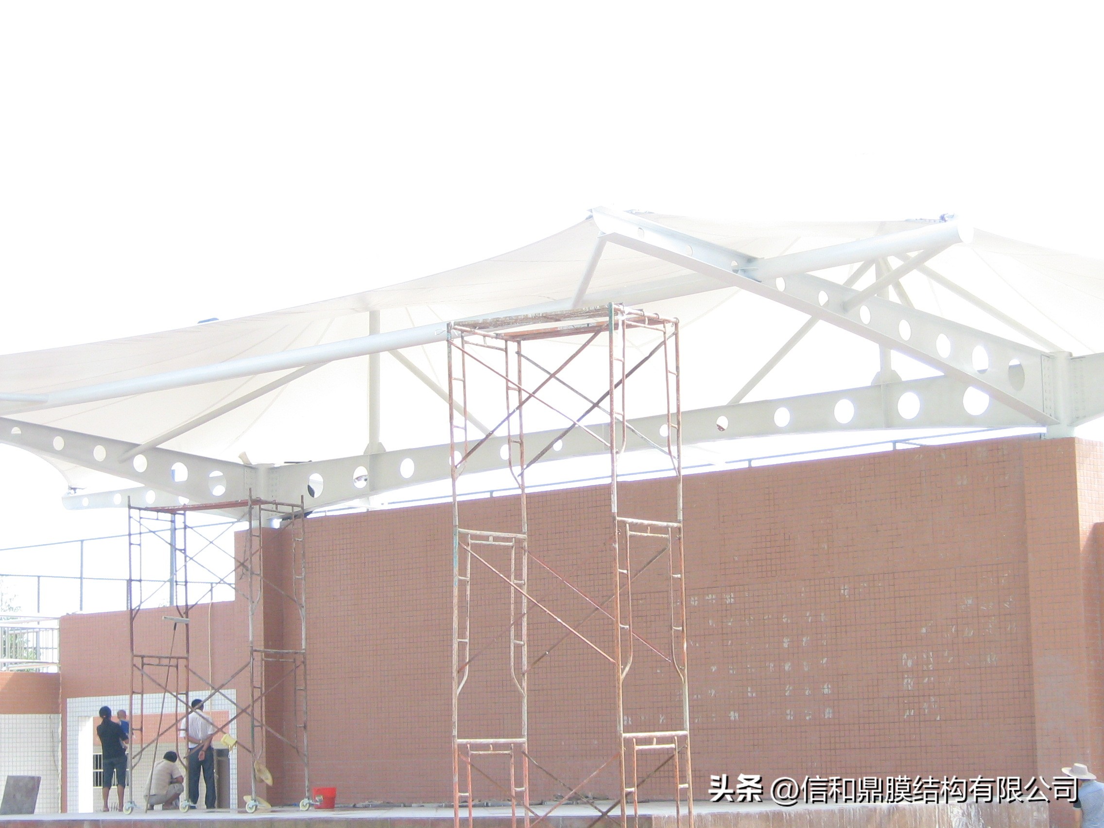 大连膜结构景观棚价格,大连膜结构体育场看台