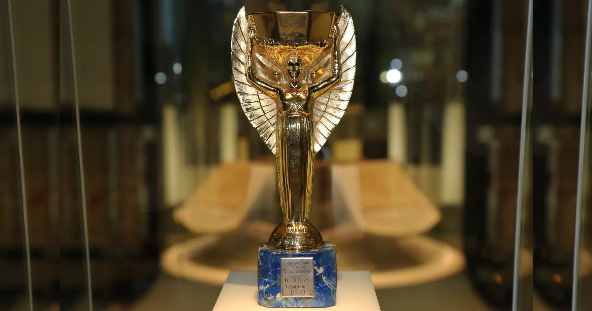 把世界杯卖了能赚多少钱,如果卖掉世界杯冠军能值多少钱