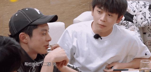 33岁过气顶流“蠢”上热搜，网友却笑疯了：他不火天理难容！