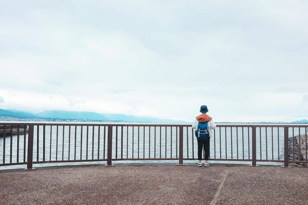 985硕士换工作,985硕士失业后只能假装上班