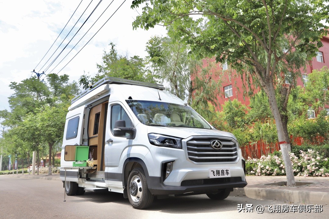 独立额头床房车,最巧妙设计的房车