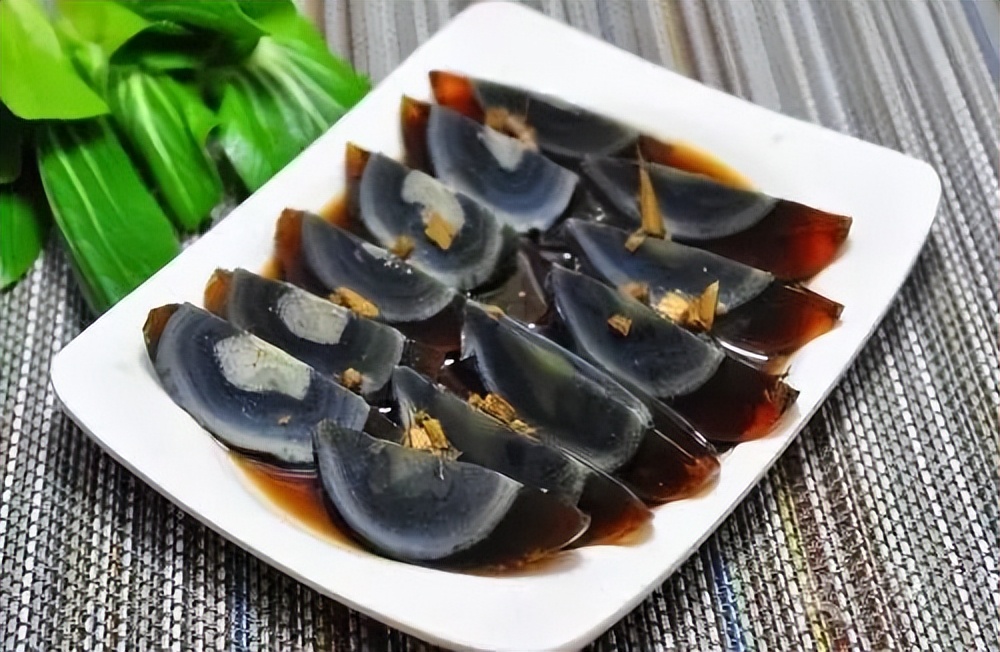 松花蛋内幕,松花蛋的名称怎么来的