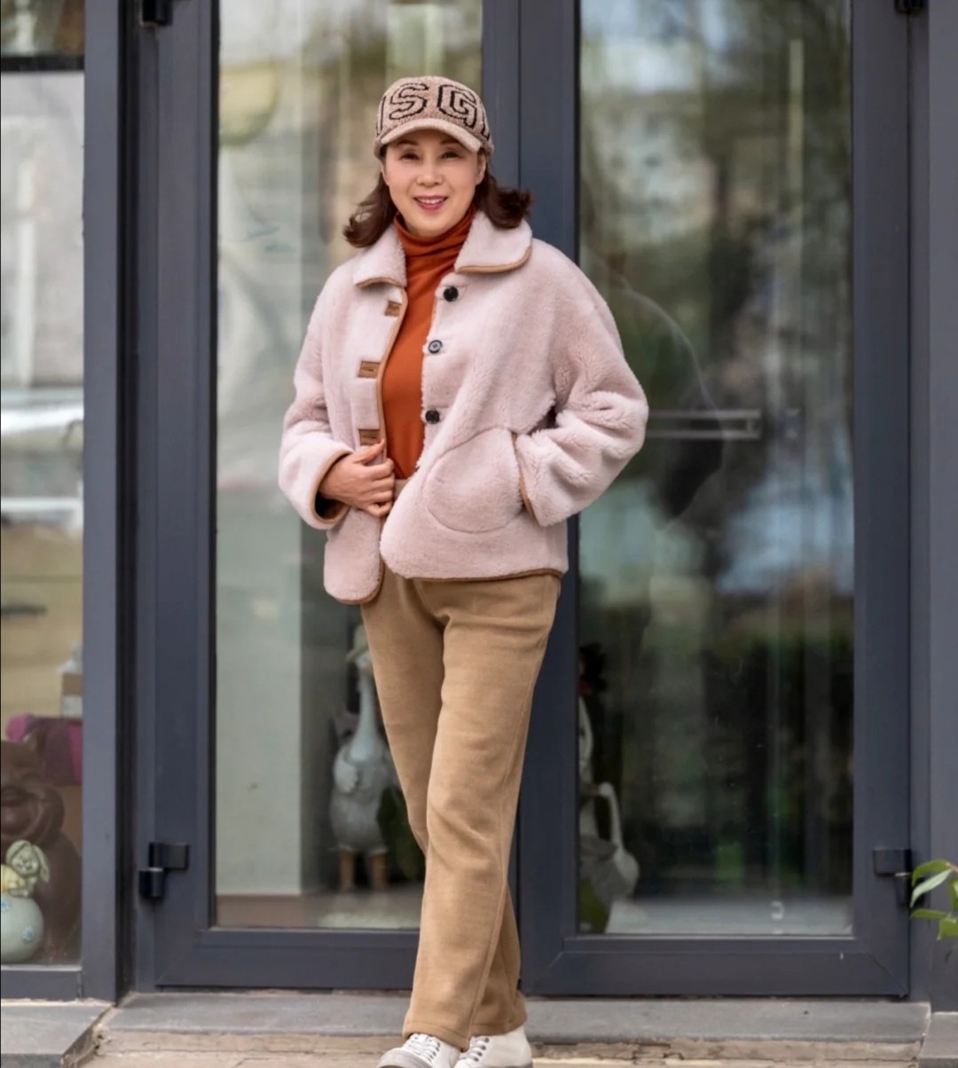 老年人不要穿哪几种颜色衣服,高龄老年人爱穿的搭配