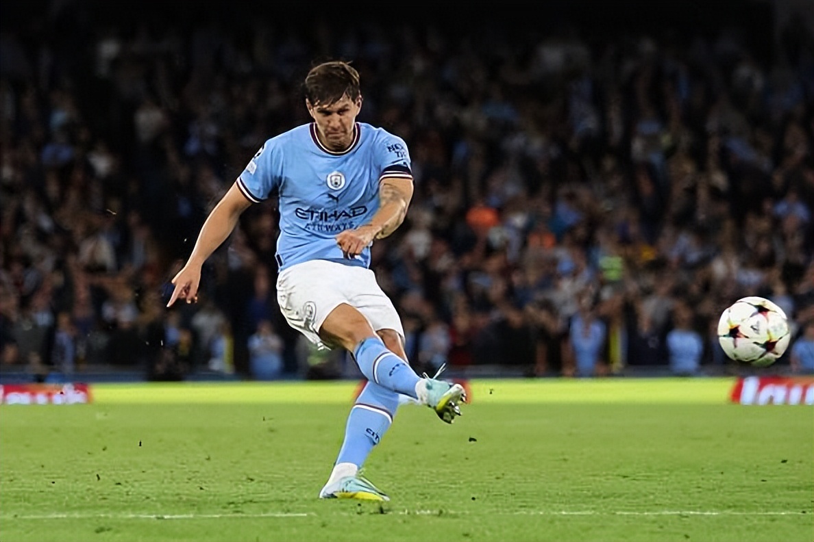 斯特林曼城欧冠冠军,斯特林欧冠最佳阵容