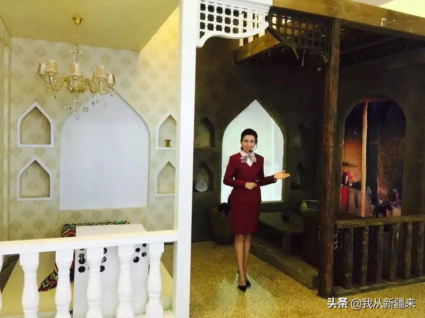 艾丽菲拉丨西域女孩与“西城男孩”的《平凡之路》