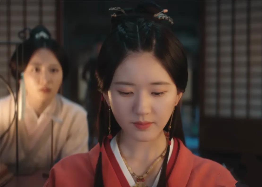 月圆中天，玉寄人间——影视剧里的“高大上”美饰盘点第1辑