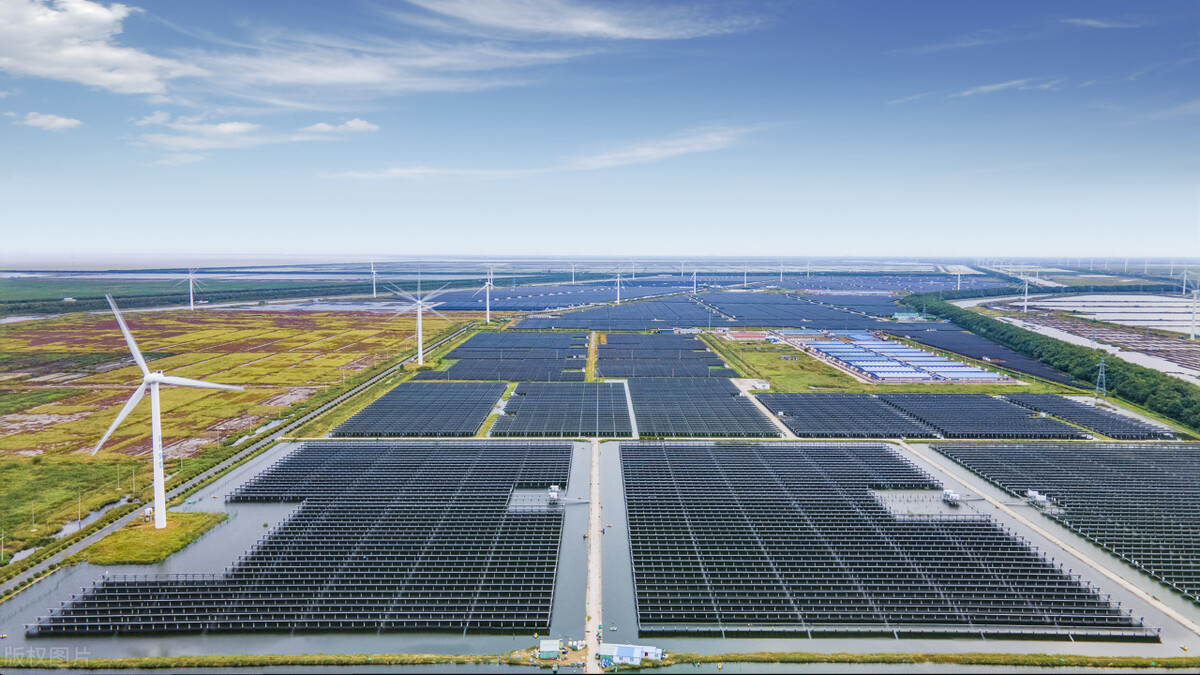 钙钛矿叠层电池龙头,钙钛矿电池核心材料