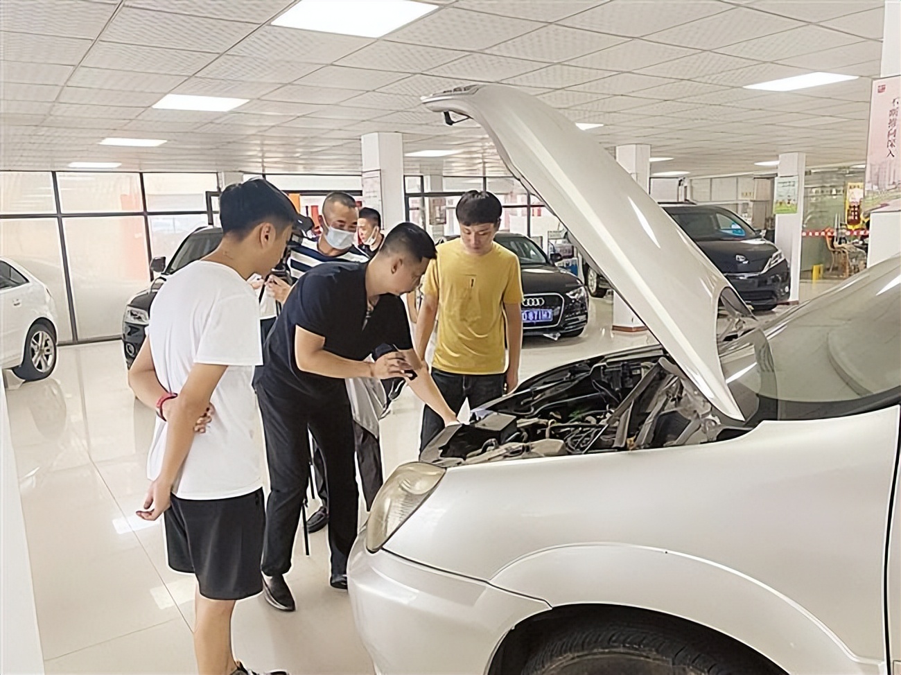 旅游租车市场,旅游租车市场情况