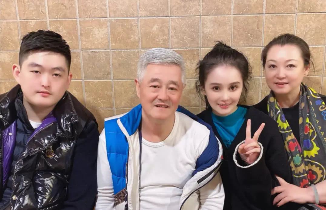 赵本山种瓜得瓜,赵本山王小利小品卖瓜