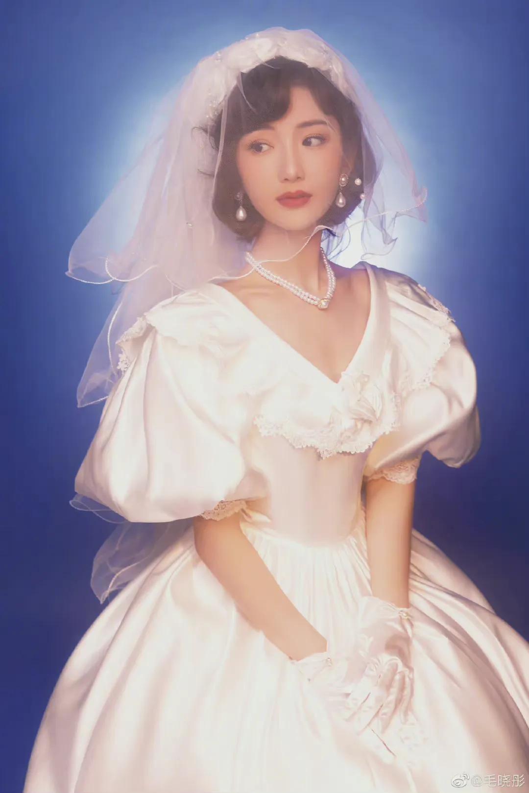 试问女生们，你们哪个能躲得了“婚纱的诱惑”呢？