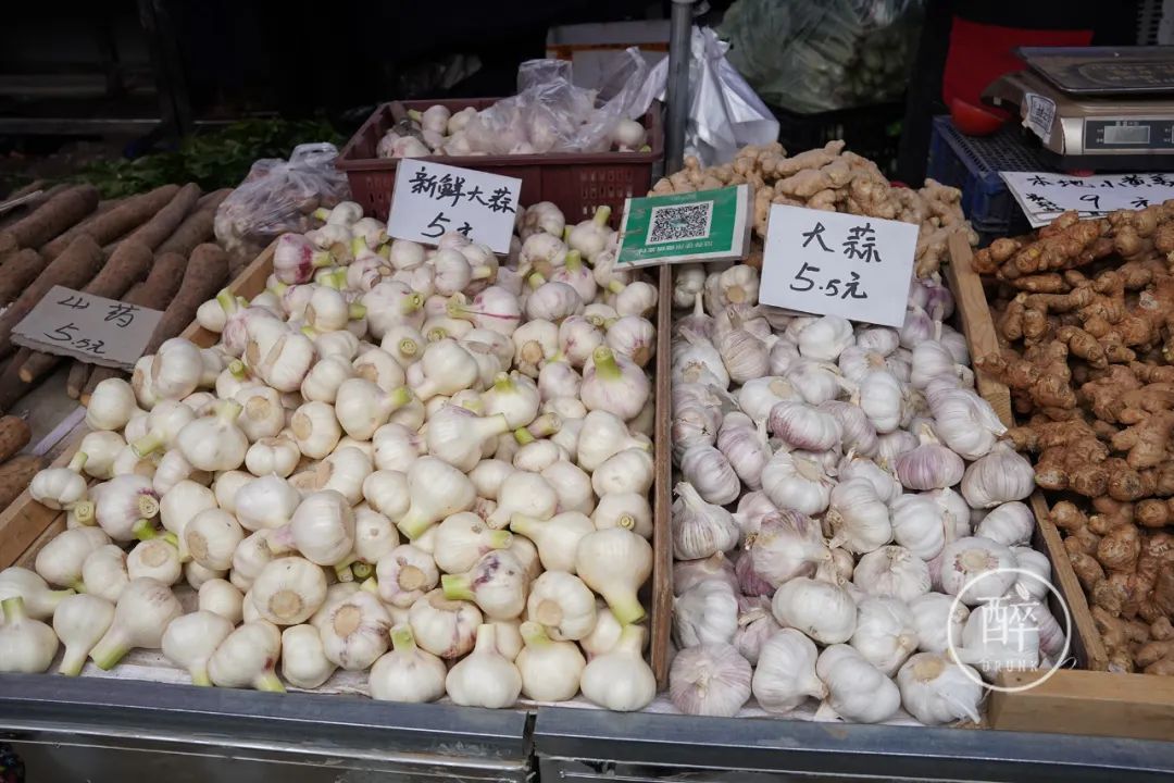 成都这个市场只开半天还放高温假，地图上找不到