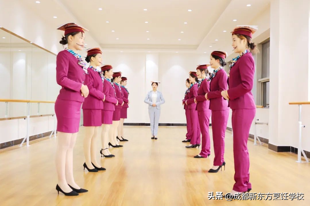 高中毕业女孩子学个什么技术好,女生高中学历适合学什么专业