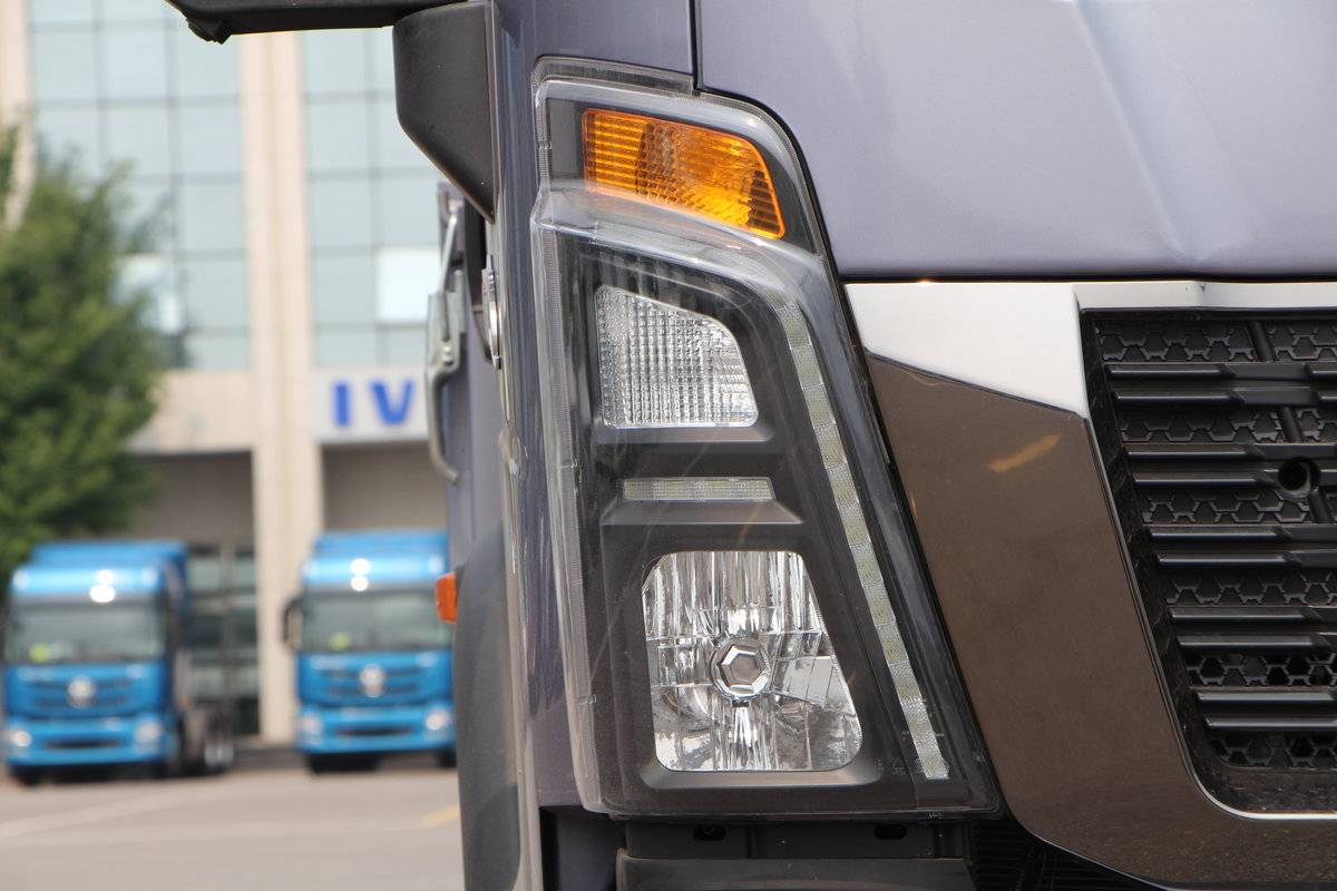 电动车大灯进灰怎么解决,大灯内部有灰