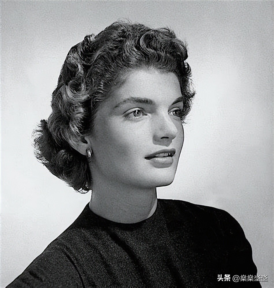 美貌杰奎琳,肯尼迪老婆杰奎琳与过去划清界限