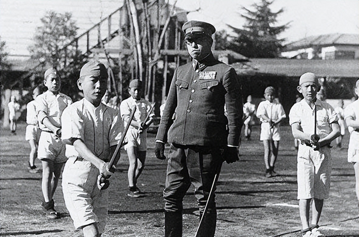 近代日本人的中国印象,日本人近代屈辱史