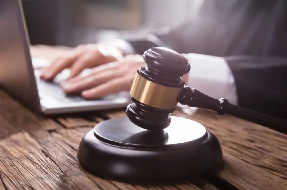 原告起诉离婚被告如何应诉,原告夸大金额起诉被告该怎么应诉