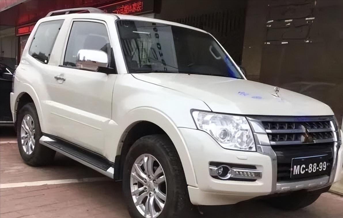 最顶配的三菱帕杰罗最新款的,三菱帕杰罗外观