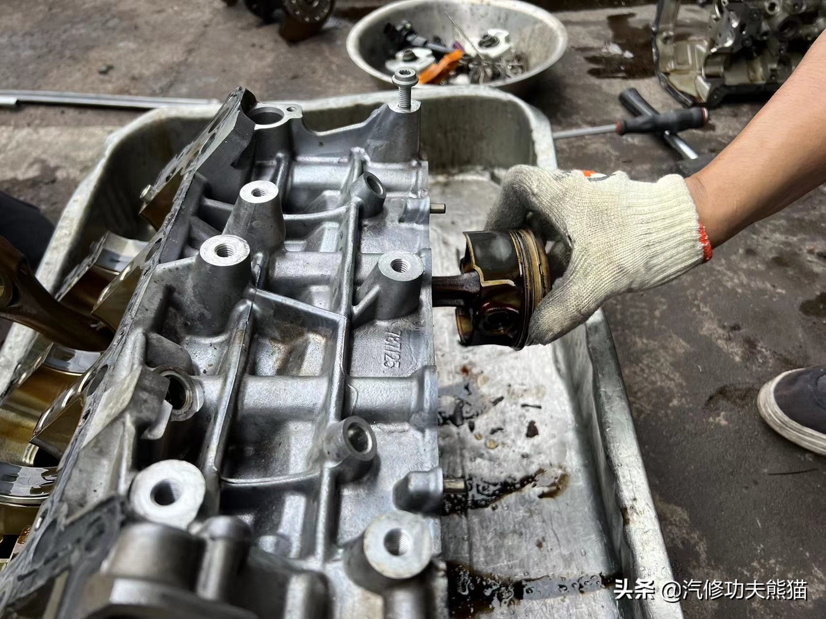 奥迪a8烧机油严重怎么解决,刘团长修奥迪a8烧机油后续