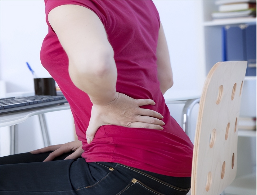 腰部压缩性骨折保守治疗睡觉姿势,腰椎压缩性骨折保守治疗后腰痛