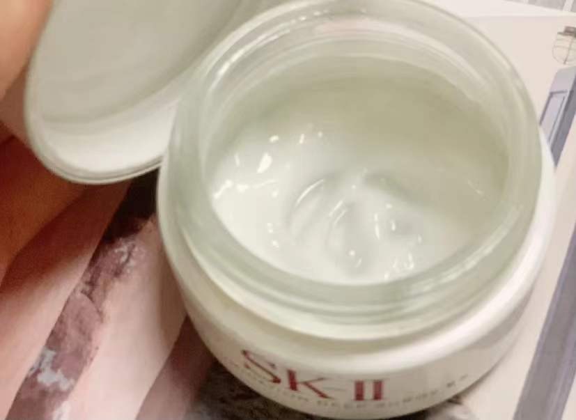 40岁以上选什么面霜比较适合,40岁左右用什么面霜比较好