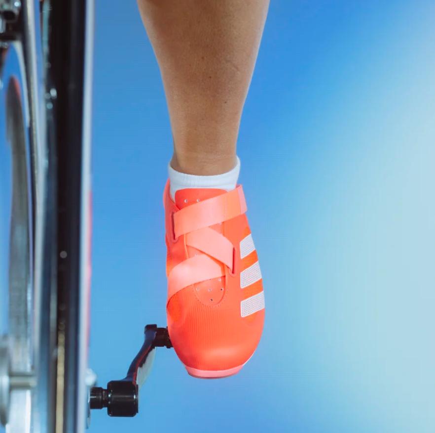 阿迪达斯新款自行车锁鞋,阿迪达斯室内骑行鞋