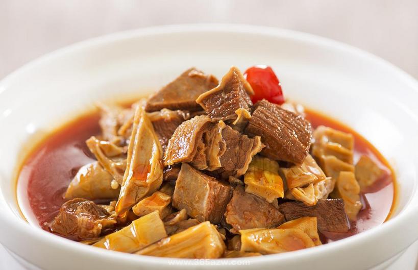 回民炖牛肉为何特别软烂,回民炖白锅牛肉做法