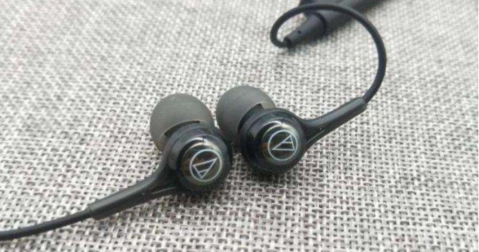 挂脖式蓝牙耳机推荐性价比高新品,挂脖运动蓝牙耳机和普通蓝牙耳机