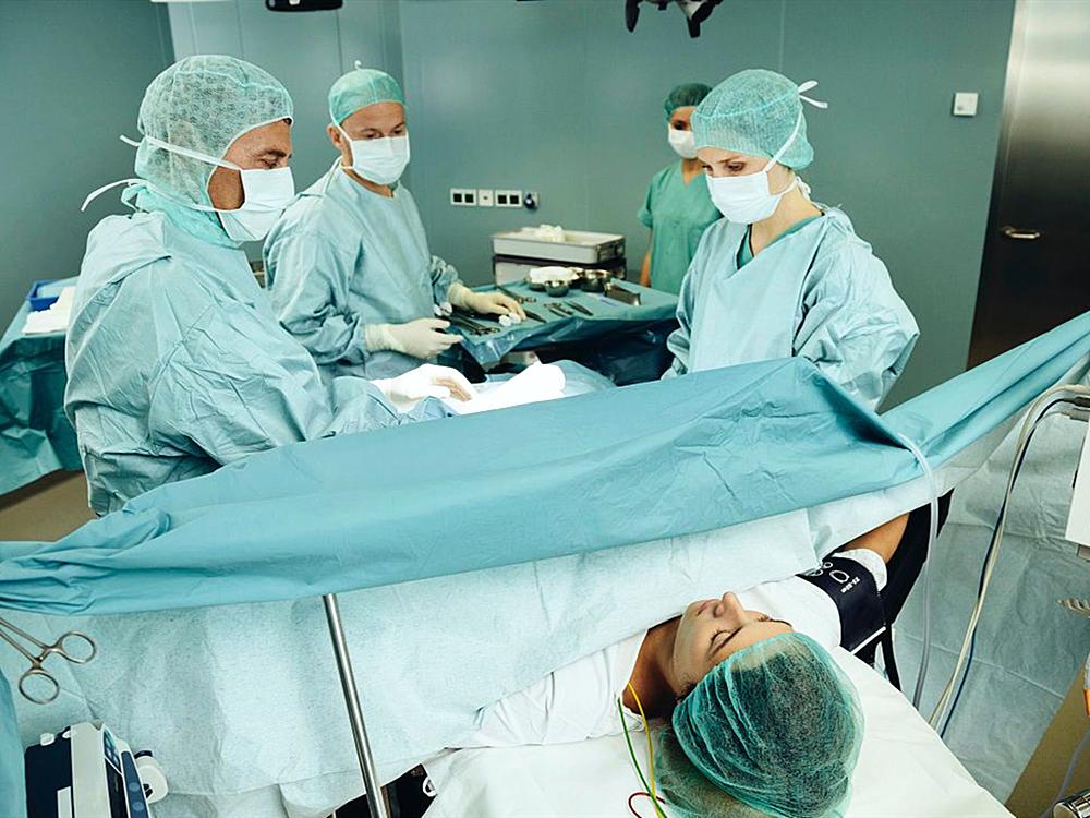 顺产和剖腹产的区别和好处,剖腹产宝宝的优点